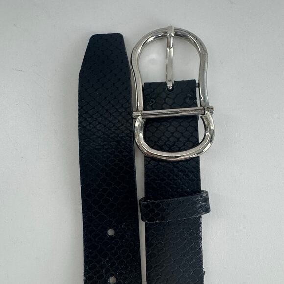 Banana Republic Black Leather Belt Sz Small Textured 1.5”Wide Silver Italy - Picture 2 of 8